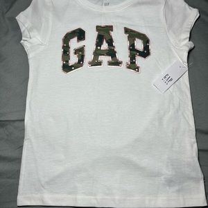NWT Gap shirt Small